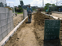 埋戻し材転圧状況(流用土)